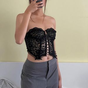 front closure lace corset